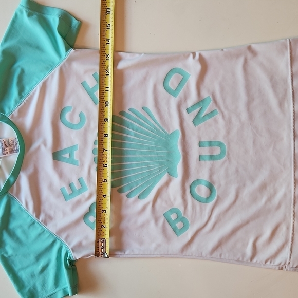 Old Navy extra large white green Beach Bound short sleeve rashguard - Picture 7 of 7